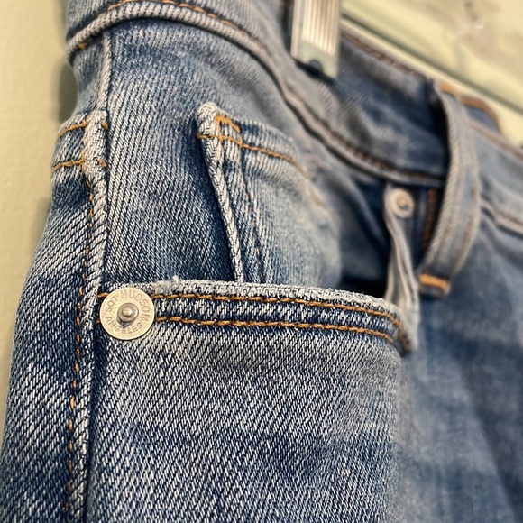 Hudson Los Angeles Barbara Skinny Jeans - Picture 6 of 8